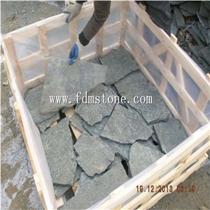 China Green Slate Flagstone Crazy Paver Packing