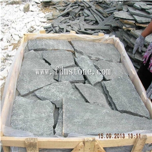 China Green Slate Flagstone Crazy Paver Packing