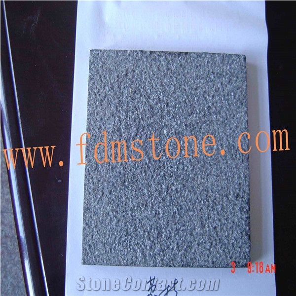 Hainan Black Basalt Flooring and Walling Tiles Sawn Pavers for Garden and Landscaping