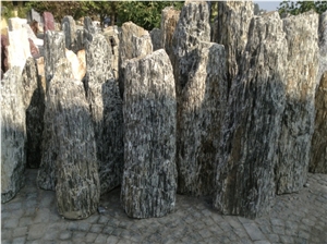 Woodennstone Pillar