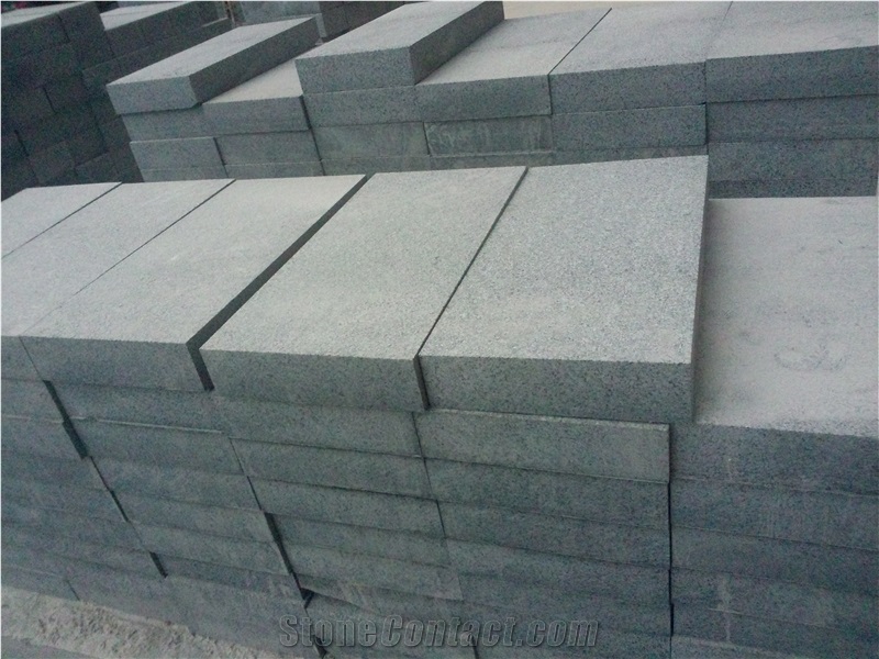 China Cheap Grey Granite Cube Stone Cobble Stone