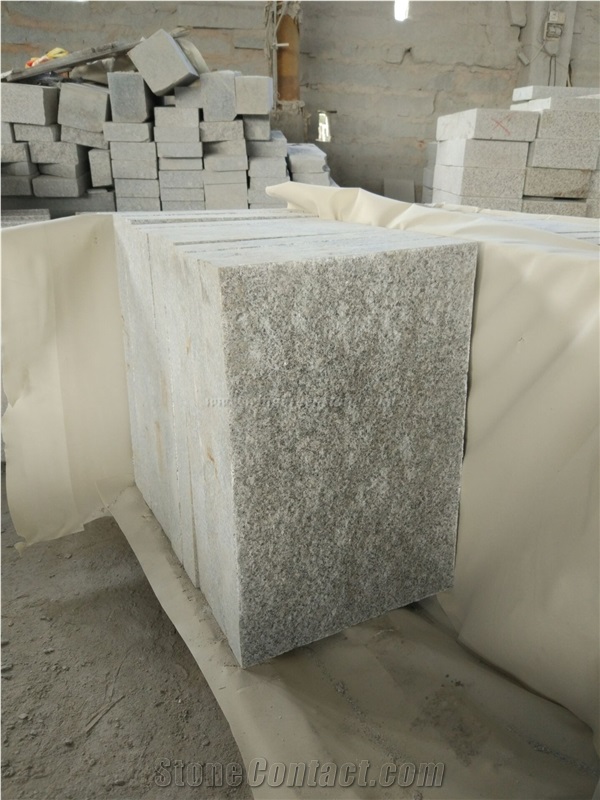 China Grey Sardo Granite Kerbs, G602 Granite Rough Finished Side Stone, New Bianco Sardo Granite Curbs, Grey Granite Road Stone, Xiamen Winggreen Manufacturer