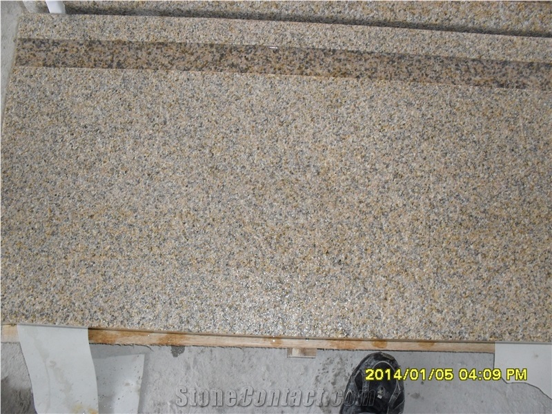 G682 China Yellow Rustic Granite Padang Gialo Golden Sand Sunset Gold Bushhammered Flamed Boarder Kerbstone Curb Roadstone