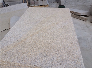 G682 China Yellow Rustic Yellow Granite Padang Giallo Golden Sand Sunset Gold Bushhammered Building Stones Landscapes Kerbstone Road Stone