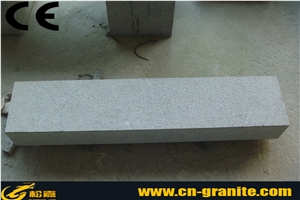 China Dark Grey Granite G654 Chiseled Surface Kerbstone,Grey Granite Road Stone,G654 Granite Kerbs Curbs for Road Side Paving