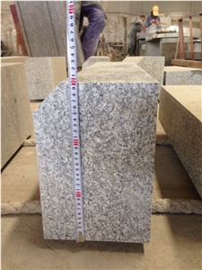 China Grey Granite G603 Kerbstone,Three Side Honed Kerbstone,Light Grey Granite Curbstone for Road Stone