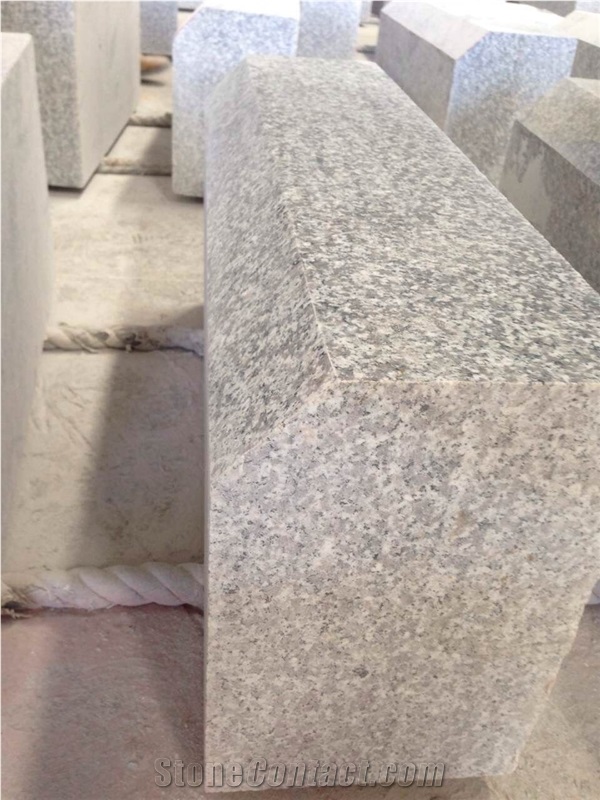 China Grey Granite G603 Kerbstone,Three Side Honed Kerbstone,Light Grey Granite Curbstone for Road Stone