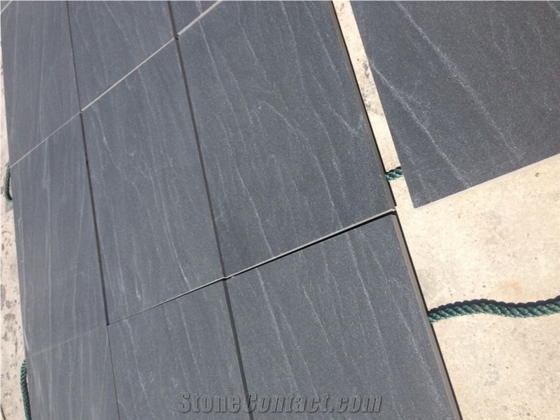 High Quality Polished Jet Mist Black Granite Tile & Slab for Flooring and Wall