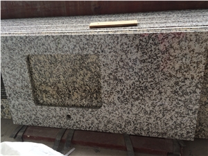 Fargo G439 Granite Custom Kitchen Countertops, China White Granite Kitchen Worktops, G439 Solid Surface Kitchen Top