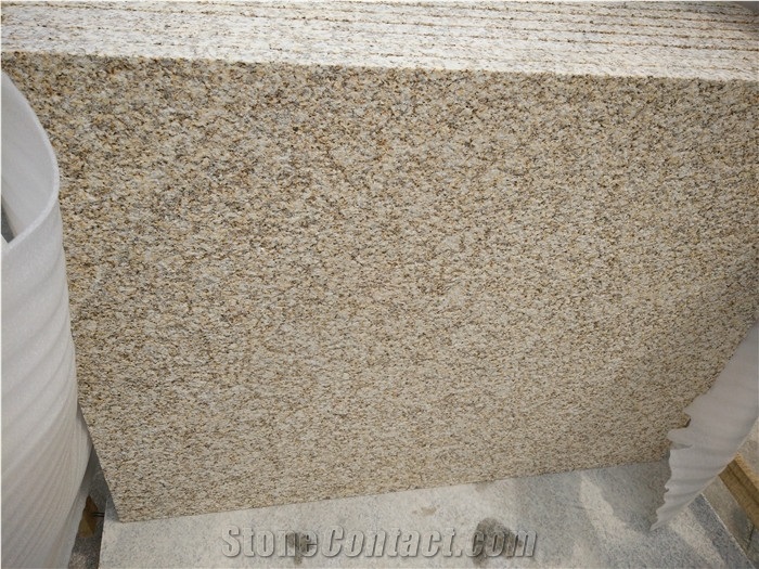 G350 Granite Tiles, China Yellow Granite Slab, Bush Hammered Beige Granite for Wall Covering
