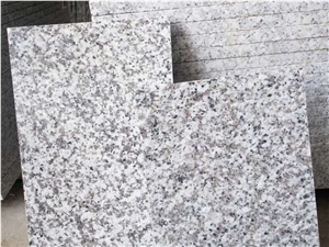 G439,Big White Flower Granite Tiles , Polished Floor Tiles Decorated Outside