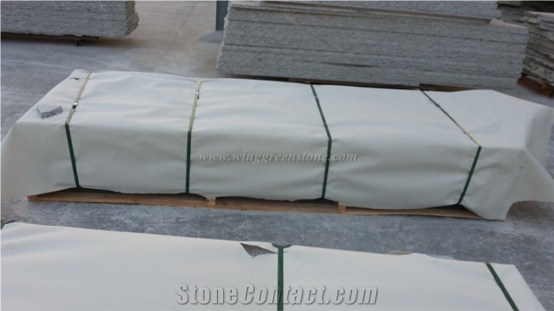 China Dark Grey Pillar With/Without Hole, China Cheap Granite Pillars with Pineapple Surface, Winggreen