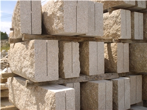 Granite Wall Stones, Rough – Hammered Walling Blocks