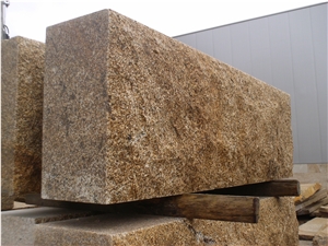 Granite Wall Stones, Rough – Hammered Walling Blocks