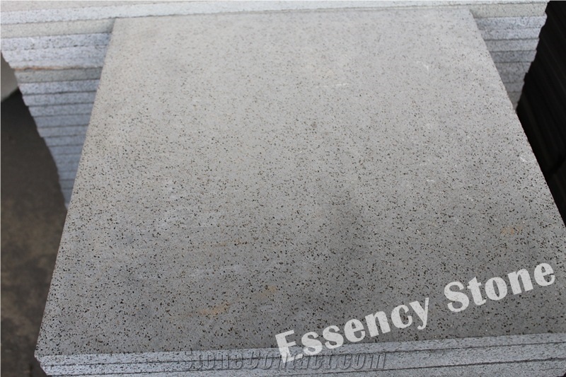China Black Basalt Tile & Slab with Small Hole Sawn Cut Surface
