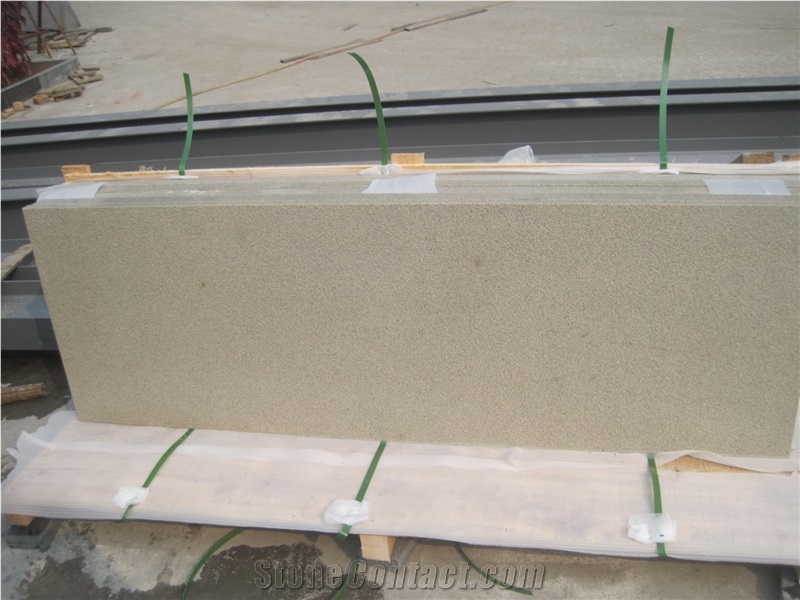 China Sandy Yellow Granite Slabs, Tiles, Cut-To-Size, Wall Cladding, Wallstone