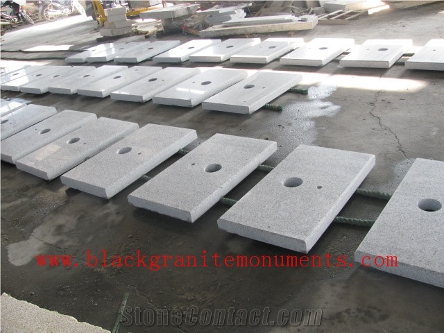 China Imperial Gray Honed Granite Tombstone Base & Subbase Uk Style, Grey Granite Tombstone&Granite Headstone&Granite Monument