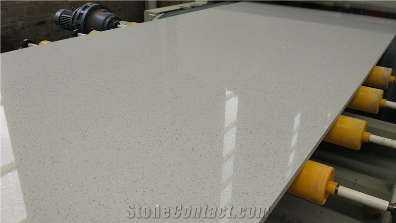 Noble Color Quartz Stone Kitchen Countertop with a Sensitive Elegance Directly from China Manufacturer More Durable Than Granite Non-Porous, Anti-Acid Widely Used in Public Place Projects