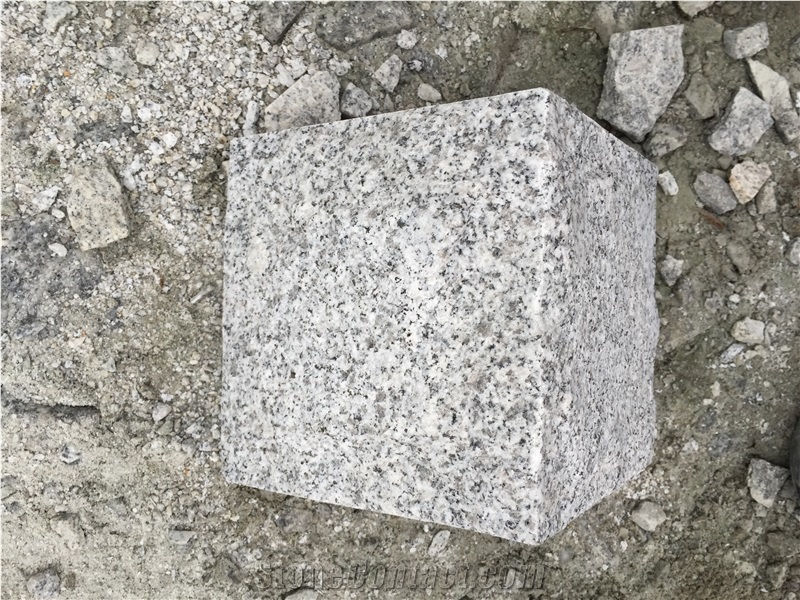 G603 Grey Granite Mushroom Corner Stone