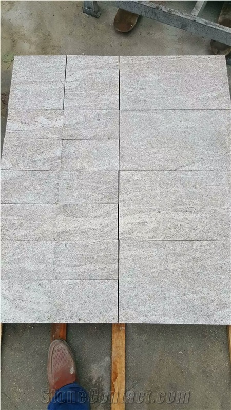 China Desert Gold Juparana Granite Flamed Slabs & Tiles for External Paving Wall Cladding