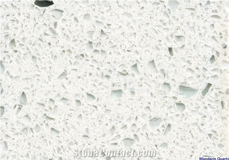 Contemporary Sparkling Glass White Quartz Countertop Island Top for Kitchens Mad Engineered in Guangdong China for Wholesale Prefab and Polished