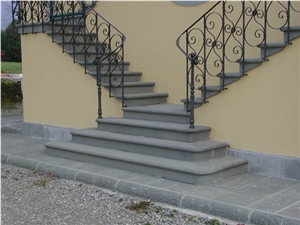 Pietra Di Matraia Honed Staircase Steps, Risers
