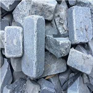 5cm Flamed Tumbled Cube Stone for Patio Flooring/Courtyard Road Pavers/Padang Dark Walkway Pavers