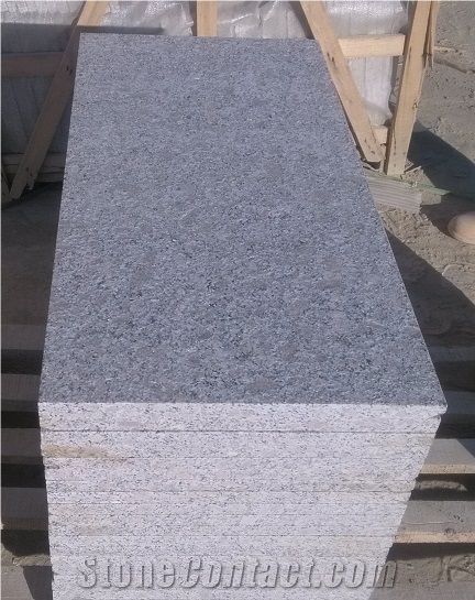 Cheap G383 Grey Granite Cobbles,Cubes,Paving Stone,Exterior Floor Paving Curbstone Flamed Anti-Slippery Surface
