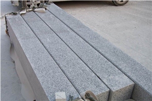 Cheap G383 Light Grey Granite Cobbles,Kerbstone,Paving Stone,Exterior Floor Paving Curbstone Flamed Driveway Paving Stone