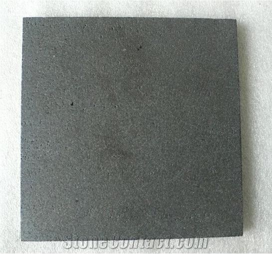 China Flamed Black Basalt Paving Tiles,Popular Black Basalt Paving Tiles,Micro Holes Black Basalt Tiles