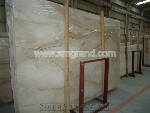 Diano Reale Marble Tiles and Slabs