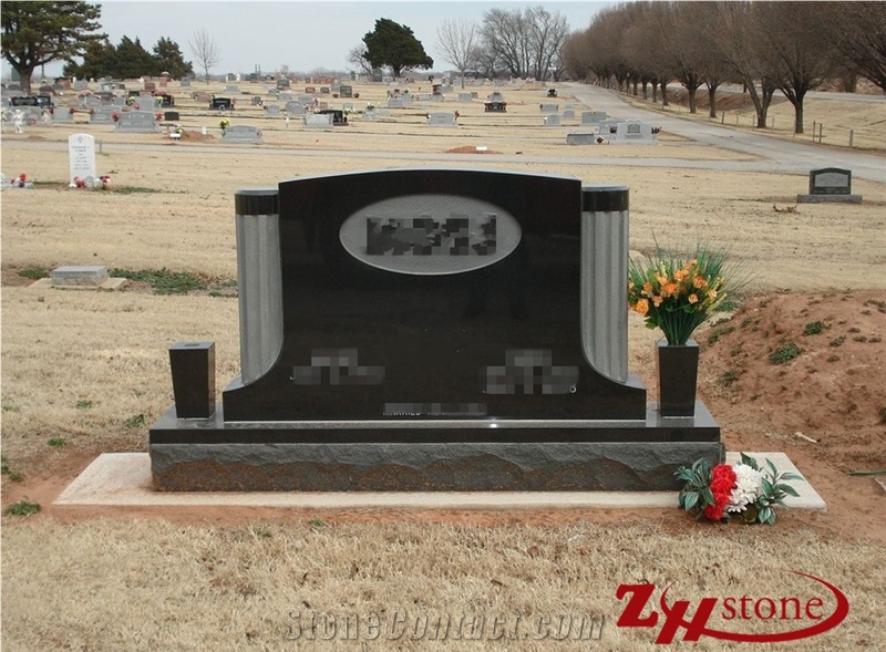Good Quality Polished Oval Top with Corner Checks and Columns Absolute Black/ China Black/ Shanxi Black Granite Monument Design/ Western Style Monuments/ Cemetery Tombstones/ Gravestone/ Headstones