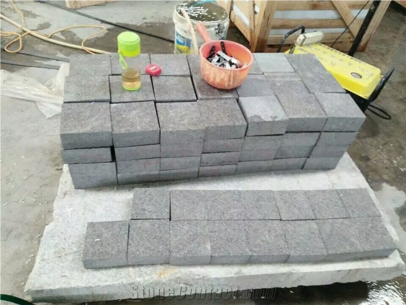 G654 Dark Grey Granite Sawn Cube Stone Flamed Surface Competitive Prices