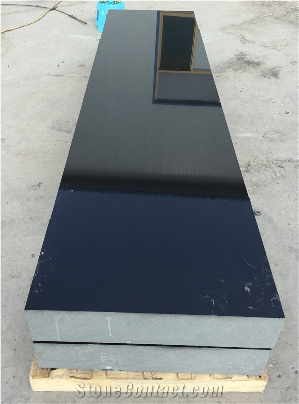 China Absolute Black Granite Monument & Tombstone