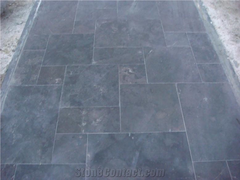 China Honed Shandong Blue Stone Tiles Honed Antique Style Slabs / Cut to Size for Floor Paving