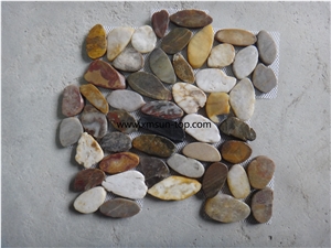 Mixed Color River Stone&Pebbles on Net, Flat Pebbles Mesh Tile, Polished Pebbles, Pebble Pattern, Multicolor Pebble on Mesh for Landscaping Decoration, Wall Cladding, Flooring Paving