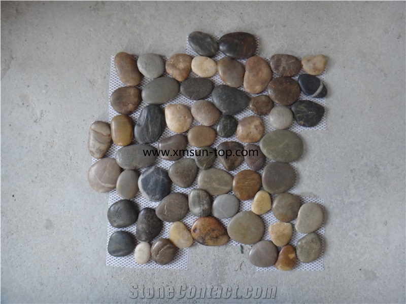 Mixed Color River Stone&Pebbles on Net, Pebbles Mesh Tile, Polished Pebbles, Pebble Pattern, Multicolor Pebble on Mesh for Landscaping Decoration, Wall Cladding Pebble, Flooring Paving Pebble