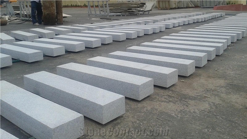Cheap G383 Grey Granite Cobbles,Cubes,Paving Stone,Exterior Floor Paving Curbstone Flamed Anti-Slippery Surface