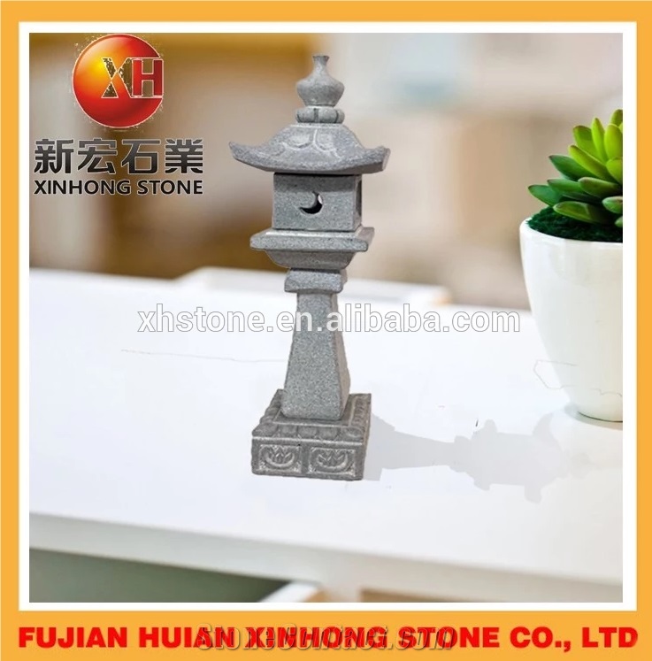 Chinese Yukimi Style Hand Made Nutural Granite Desk Lantern