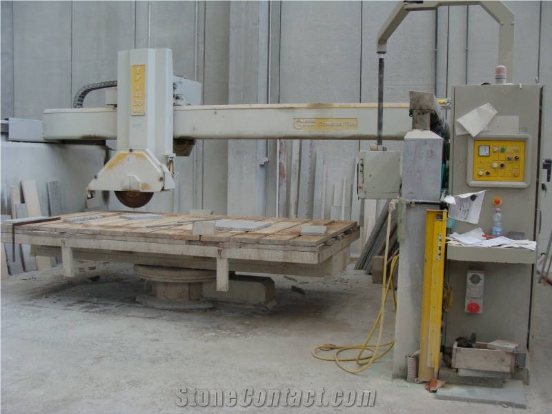 Used Bridge Saw Gmm Tria 39 in Excellent Conditions Year : 2004
