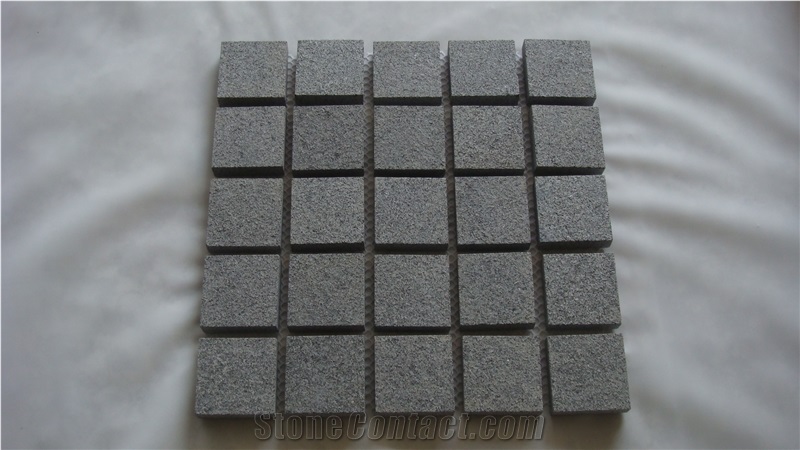 Tumbled G603 Cube Stone Pavers on Mesh for Terrace Floors