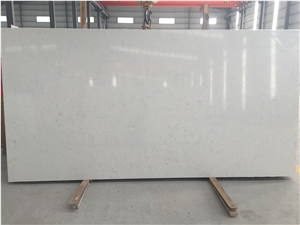 Carrara White Man-Made Marble Like Veined Collection Quartz Stone Polished Surface with Random Pattern for the Cyber Cafe, Dressing Room, Kitchen, Utility and Dining Room Table