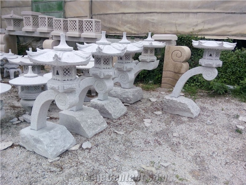 Various Designs China G603 Granite Stone Lanterns