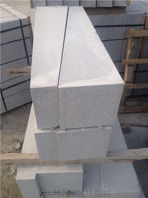 G341 Granite Kerbstone