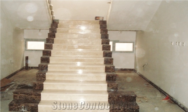 Marble Stairs, Steps