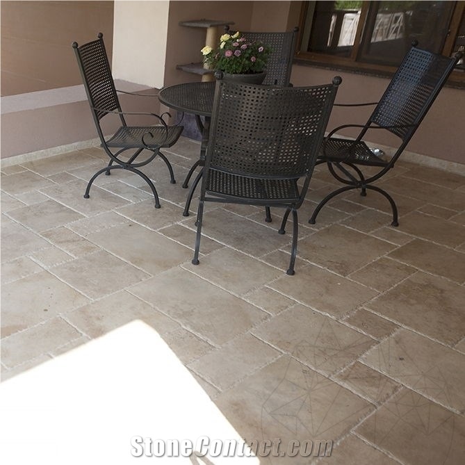 Classic Cross Cut Brushed and Chiseled Travertine French Pattern Set, 3 cm