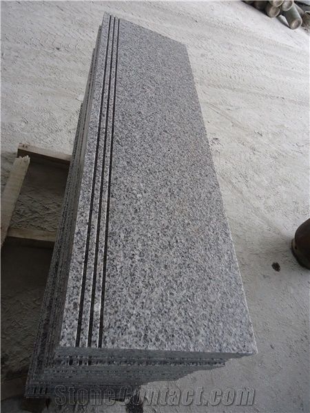 China G603 Light Grey Sesame White Flamed Granite Slabs Tiles