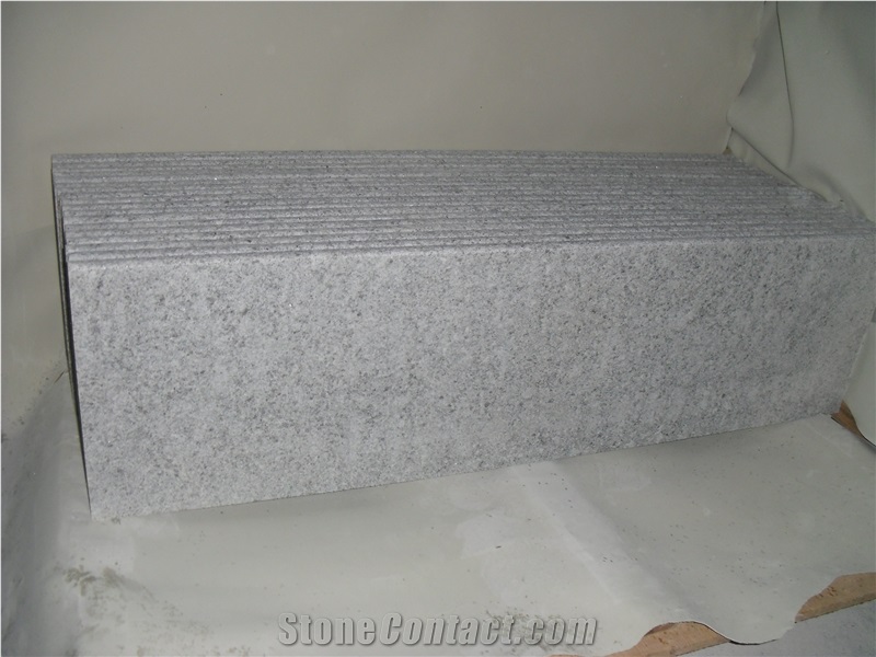 China Popular Cheap Light Grey G603 Bianco Crystal White Granite Grey Flamed Steps Stairs Treads Staircase, Natural Building Stone with Bullnose/Round Edge Threshold Riser, Quarry Owner Factory