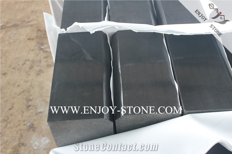 Hainan Black Basalt Kerbstone,Honed and One Long Side Beveled Road Side Stone,China Black Basalto Curbstone