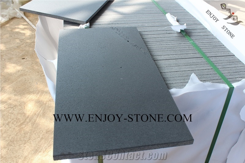 Leathered/Antiqued/Brushed Surface Hainan Black Bluestone,Hn Black Basalto Wall Tiles&Slabs for Exterior Decoration